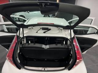 TOYOTA Aygo usata, con Controllo automatico clima