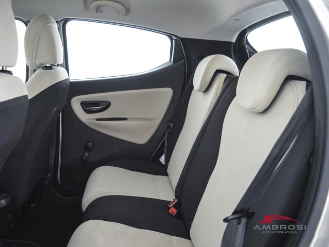 LANCIA Ypsilon usata 9