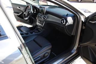 MERCEDES-BENZ GLA 220 usata, con Park Distance Control