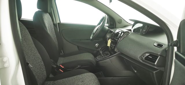 LANCIA Ypsilon usata 31
