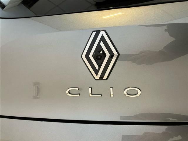 RENAULT Clio usata 21