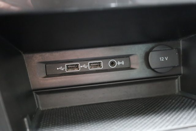 VOLKSWAGEN Tiguan usata, con Hill holder