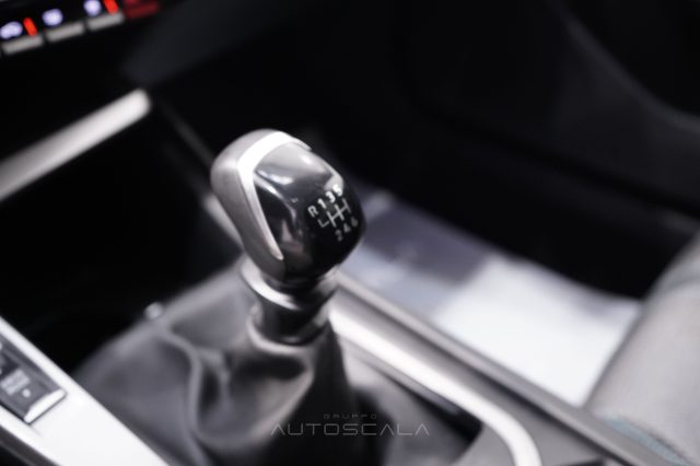 PEUGEOT 308 usata, con Fari LED