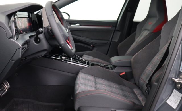 VOLKSWAGEN Golf usata, con Chiusura centralizzata
