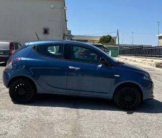 LANCIA Ypsilon usata, con Airbag
