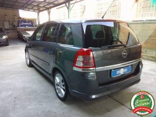 OPEL Zafira usata, con Airbag laterali