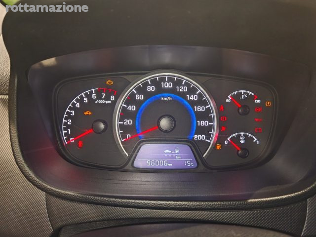 HYUNDAI i10 usata, con Chiusura centralizzata