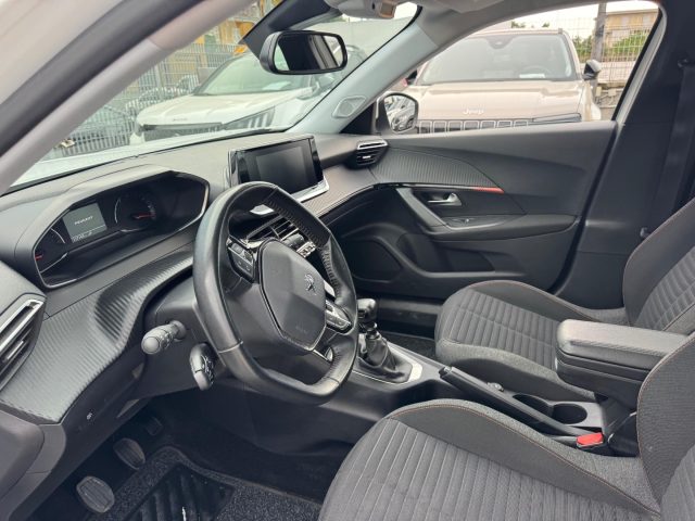 PEUGEOT 2008 usata, con Climatizzatore
