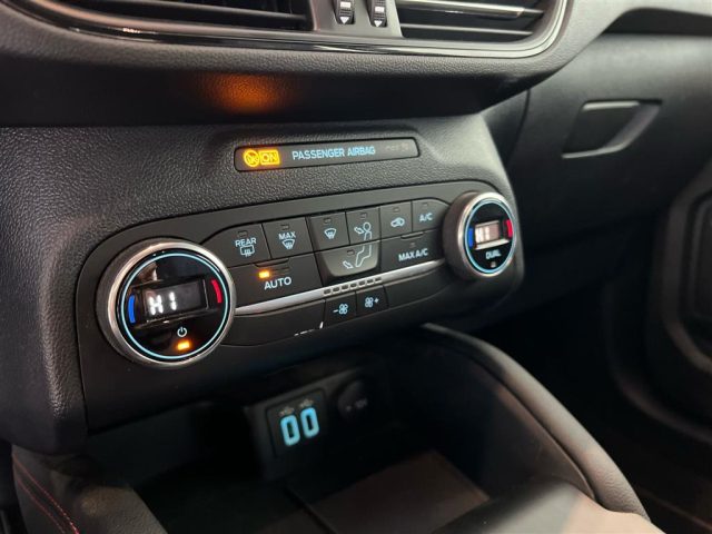 FORD Kuga usata, con Sistema di navigazione