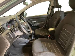DACIA Duster usata, con Sensori di parcheggio posteriori