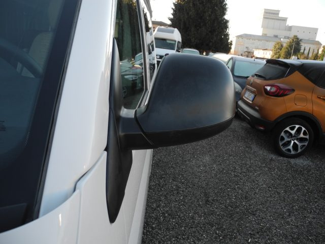 VOLKSWAGEN T5 usata 63