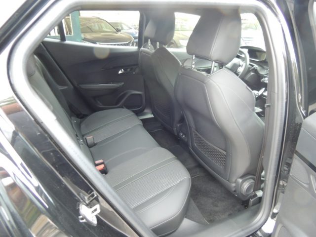 PEUGEOT 2008 usata, con Cerchi in lega