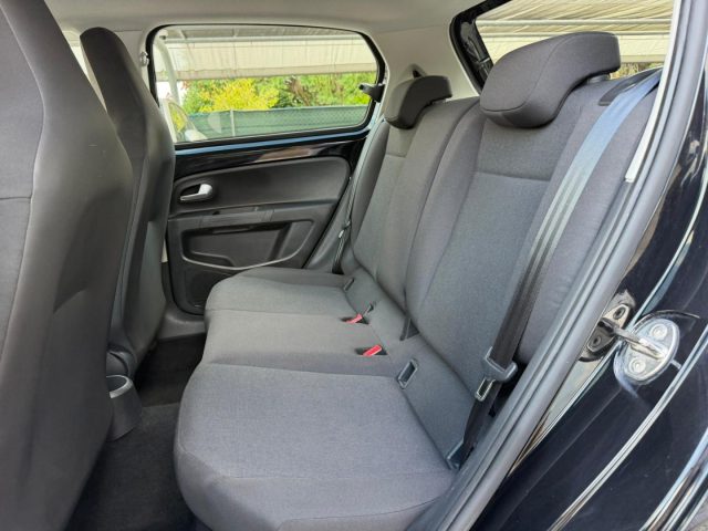 VOLKSWAGEN up! usata 11