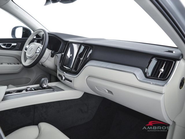VOLVO XC60 usata 11