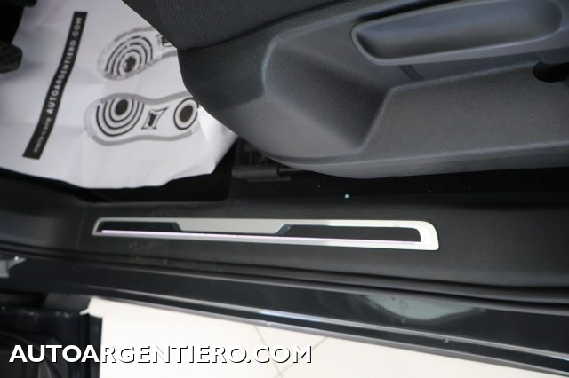 VOLKSWAGEN Tiguan usata, con Fendinebbia