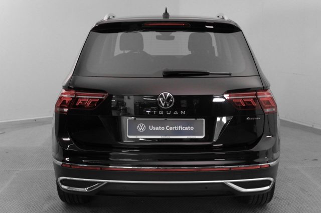 VOLKSWAGEN Tiguan usata, con Autoradio