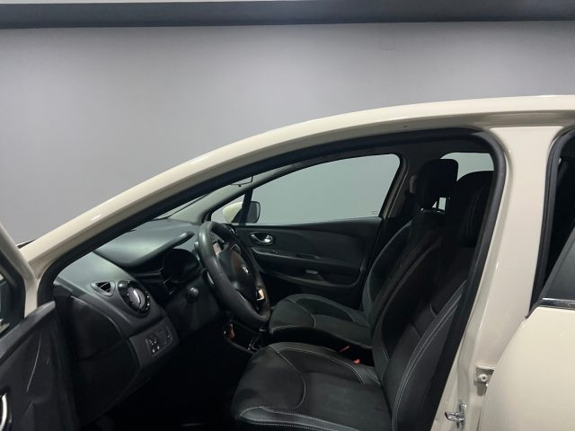 RENAULT Clio usata, con Autoradio