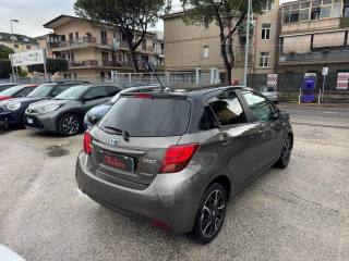 TOYOTA Yaris usata, con ESP