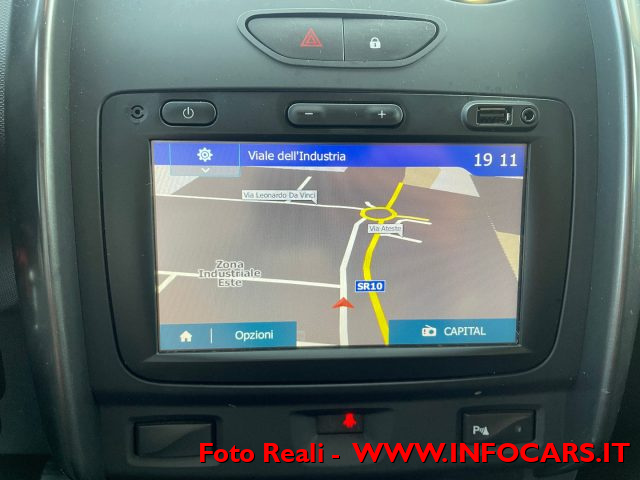 DACIA Duster usata, con Touch screen