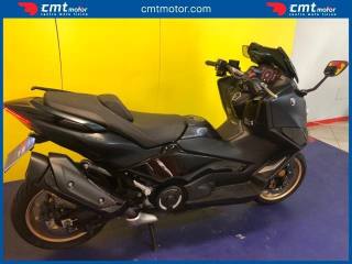 YAMAHA T-Max 560 usata 8