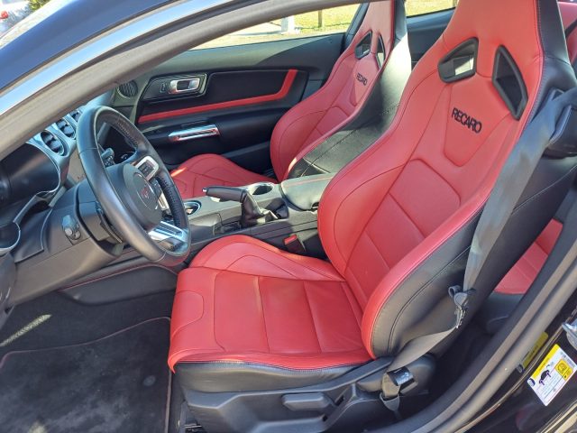 FORD Mustang usata, con MP3