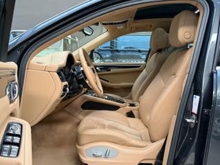 PORSCHE Macan usata, con Boardcomputer