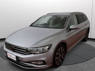 VOLKSWAGEN Passat Variant usata, con Airbag laterali