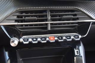 PEUGEOT 2008 usata 22