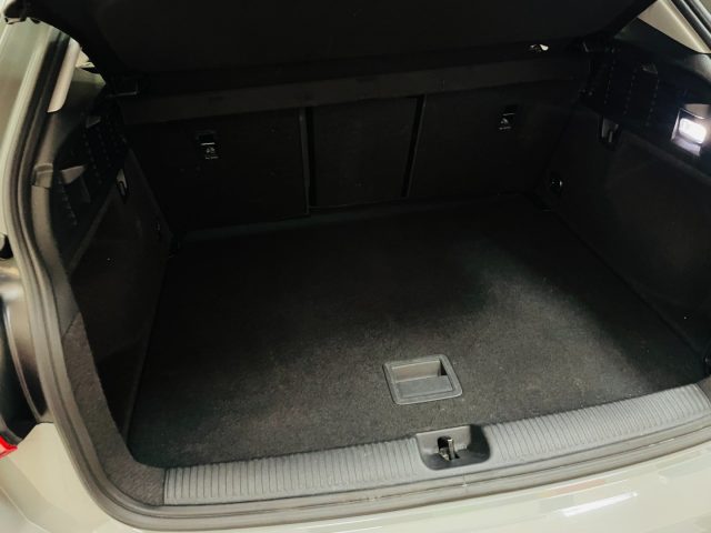 AUDI Q2 usata, con Autoradio