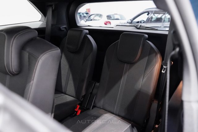 PEUGEOT 5008 usata, con Riconoscimento dei segnali stradali