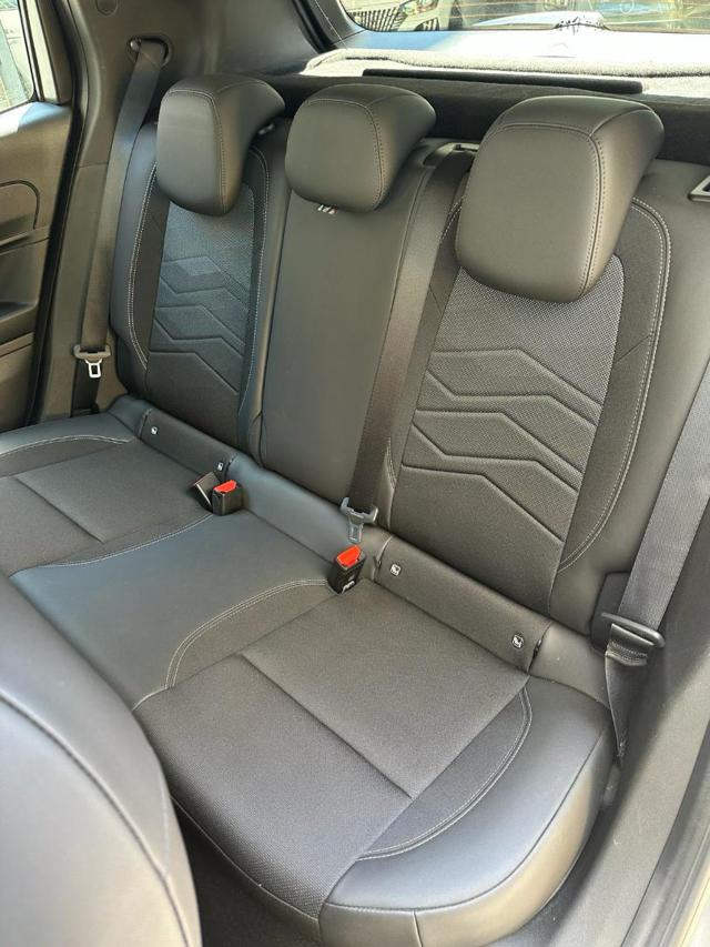JEEP Avenger usata, con Volante in pelle