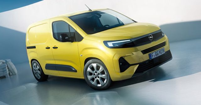 OPEL Combo usata, con Airbag
