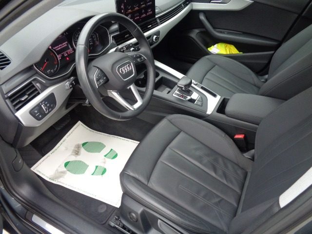 AUDI A4 usata, con Autoradio