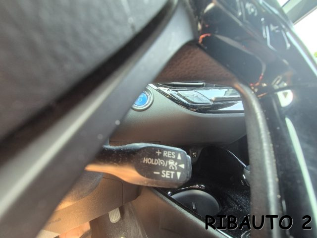 TOYOTA C-HR usata, con Vetri oscurati
