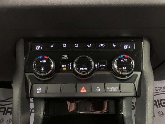 SKODA Karoq usata, con Fari LED