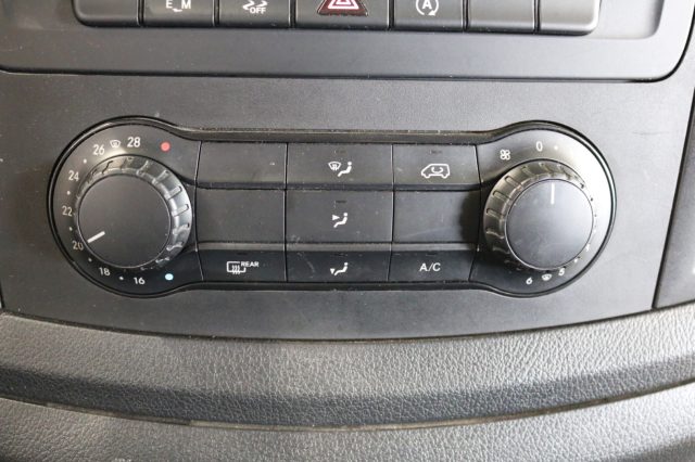 MERCEDES-BENZ Vito usata, con Park Distance Control