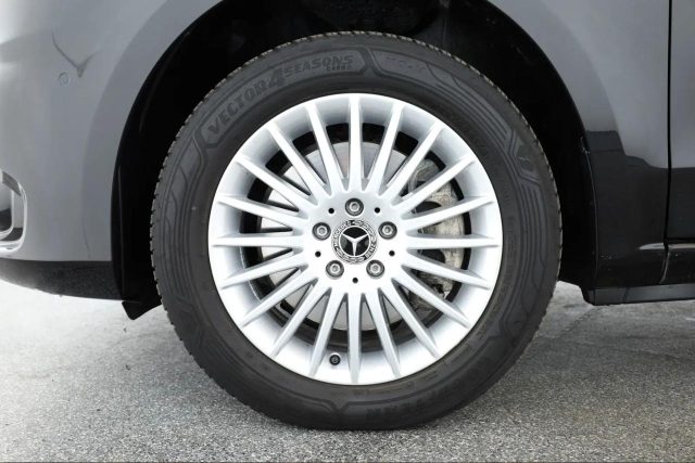 MERCEDES-BENZ Vito usata, con Cerchi in lega