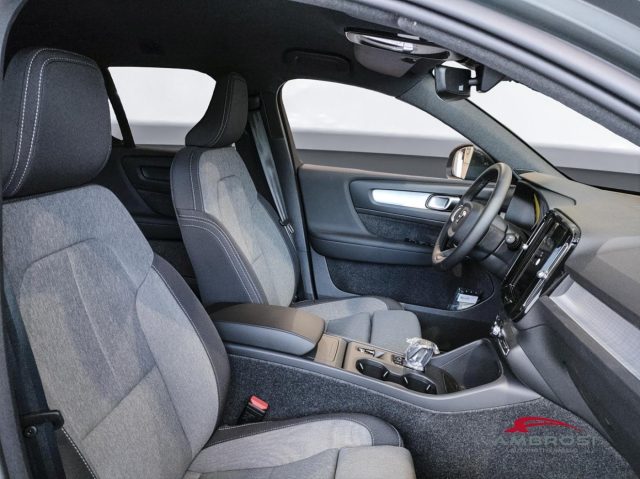 VOLVO XC40 usata 8