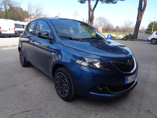 LANCIA Ypsilon usata, con ABS