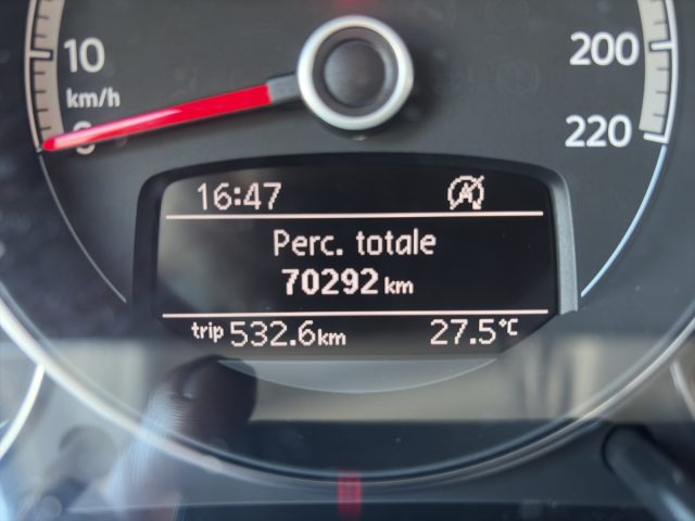 VOLKSWAGEN up! usata, con Sedili sportivi