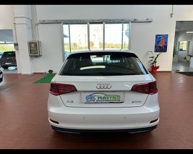 AUDI A3 usata, con Autoradio