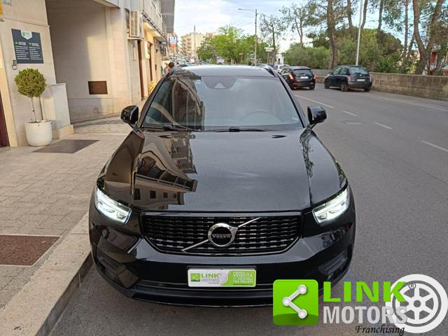 VOLVO XC40 usata, con Fari full-led