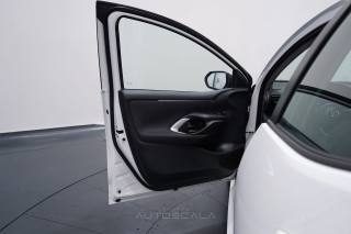 TOYOTA Yaris usata, con ESP