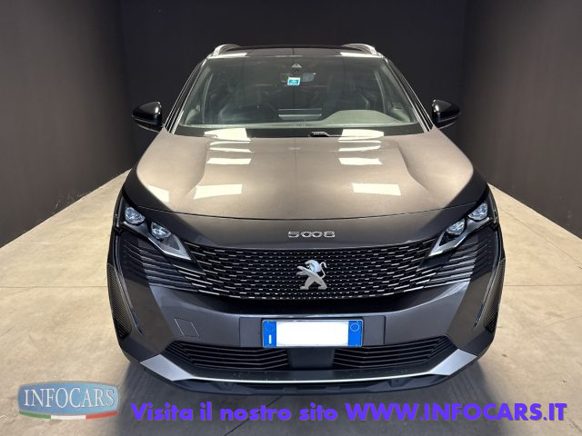 PEUGEOT 5008 usata, con Leve al volante