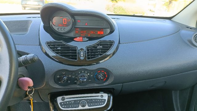 RENAULT Twingo usata, con Sedile posteriore sdoppiato