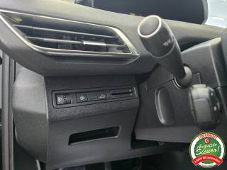 PEUGEOT 3008 usata, con Luci diurne LED