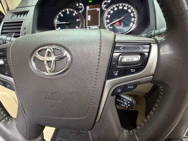 TOYOTA Land Cruiser usata, con Fendinebbia