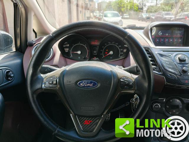 FORD Fiesta usata, con Pneumatici estivi