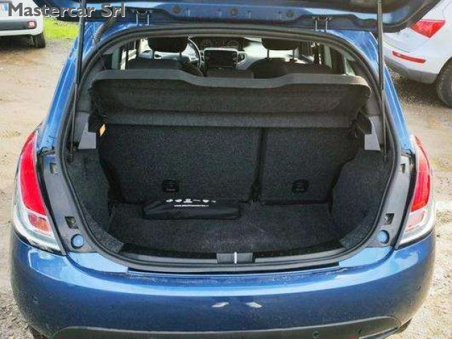 LANCIA Ypsilon usata, con Fendinebbia