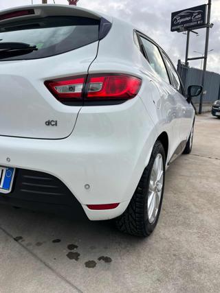 RENAULT Clio usata, con Autoradio